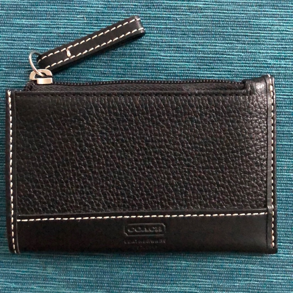 NWOT Coach leather wallet - Picture 2 of 3